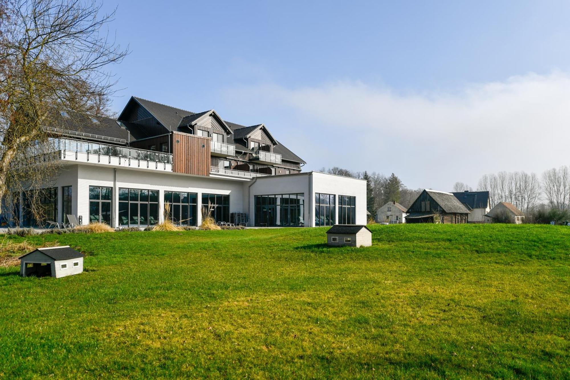 Landhotel Burg Im Spreewald - Resort & Spa Exterior foto